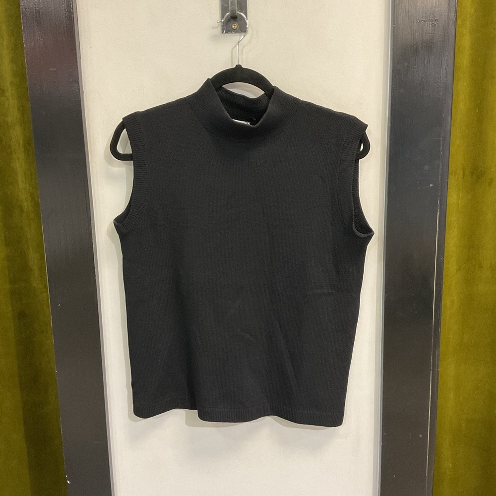 St. John’s Bay Black Sweater Tank